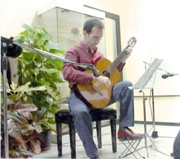 Eligio Bratus e la sua chitarra